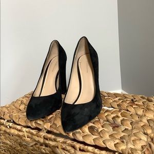 BCBG Eneration black heels